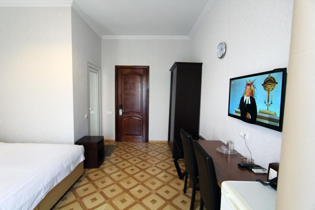 GTM Kapan Hotel Tbilisi Bagian luar foto